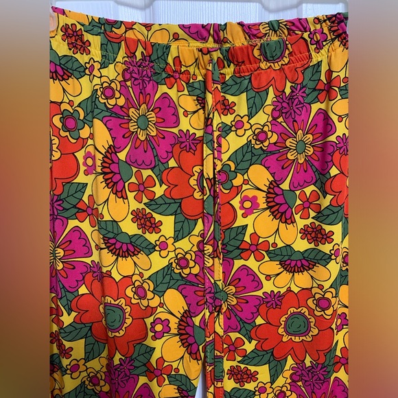 💎2/$30 NWT Spirit Halloween floral pants💎 - Picture 4 of 6